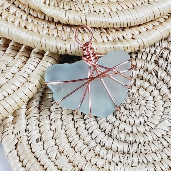 Blue sea glass necklace pendant copper - Picture 2 of 5